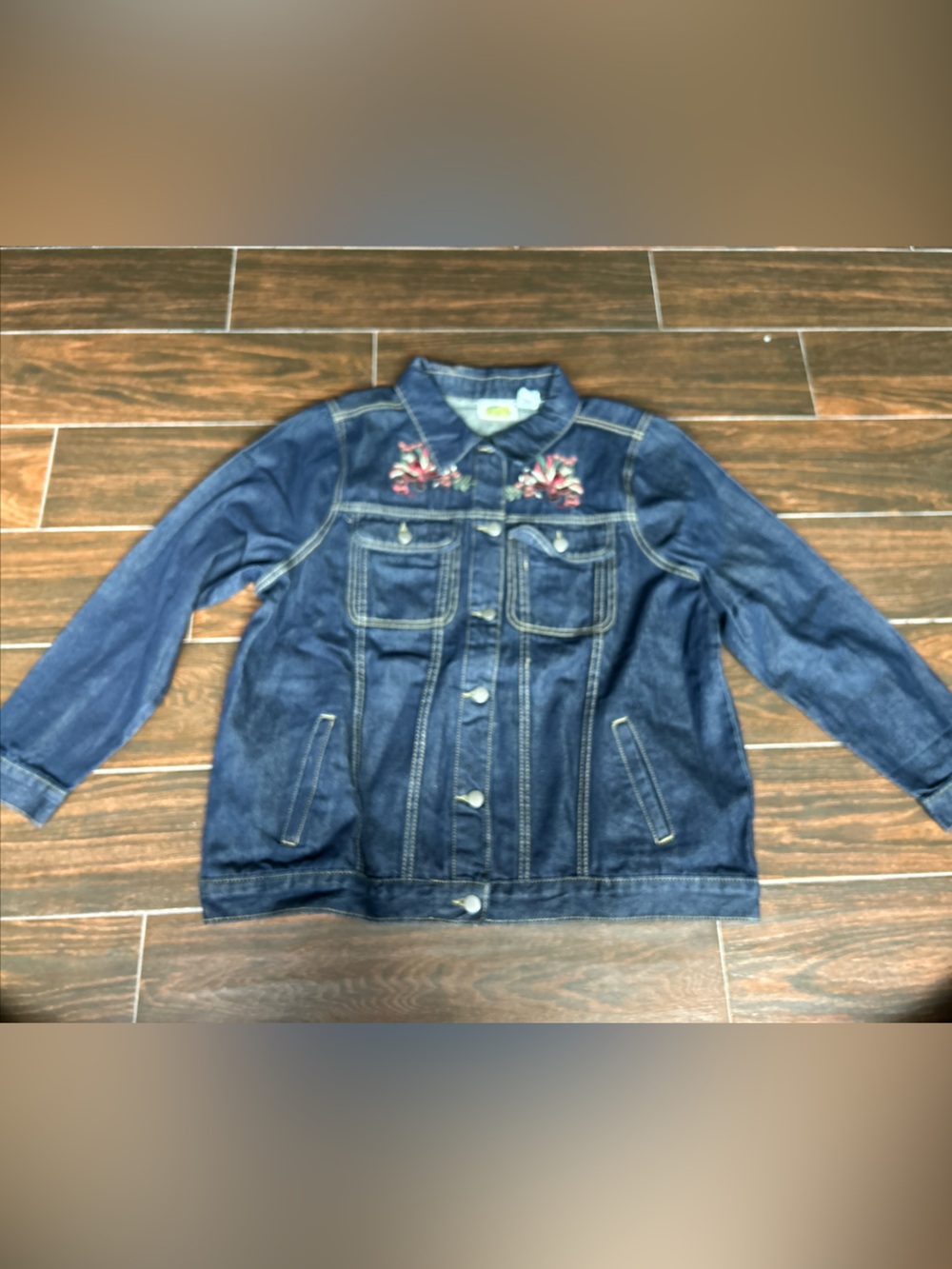 Collections ETC dark wash Denim Jacket with Floral Embroidery size XL